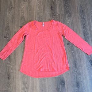 Lula Roe Lynnae long sleeve T-shirt